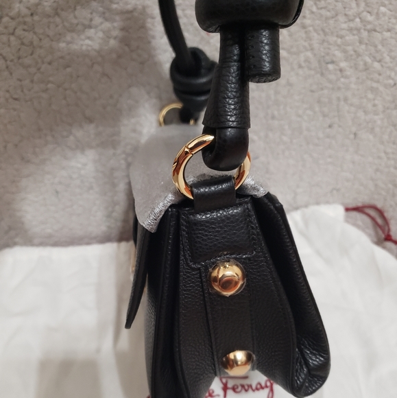 FERRAGAMO Glam Shoulder Bag - Picture 10 of 16